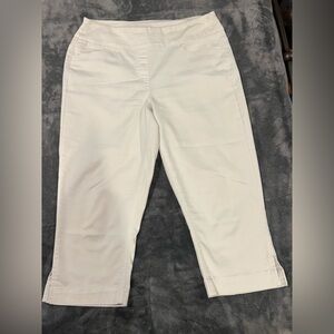 Elegant deep blue trousers by Westbound. Ideal for versatile styling.